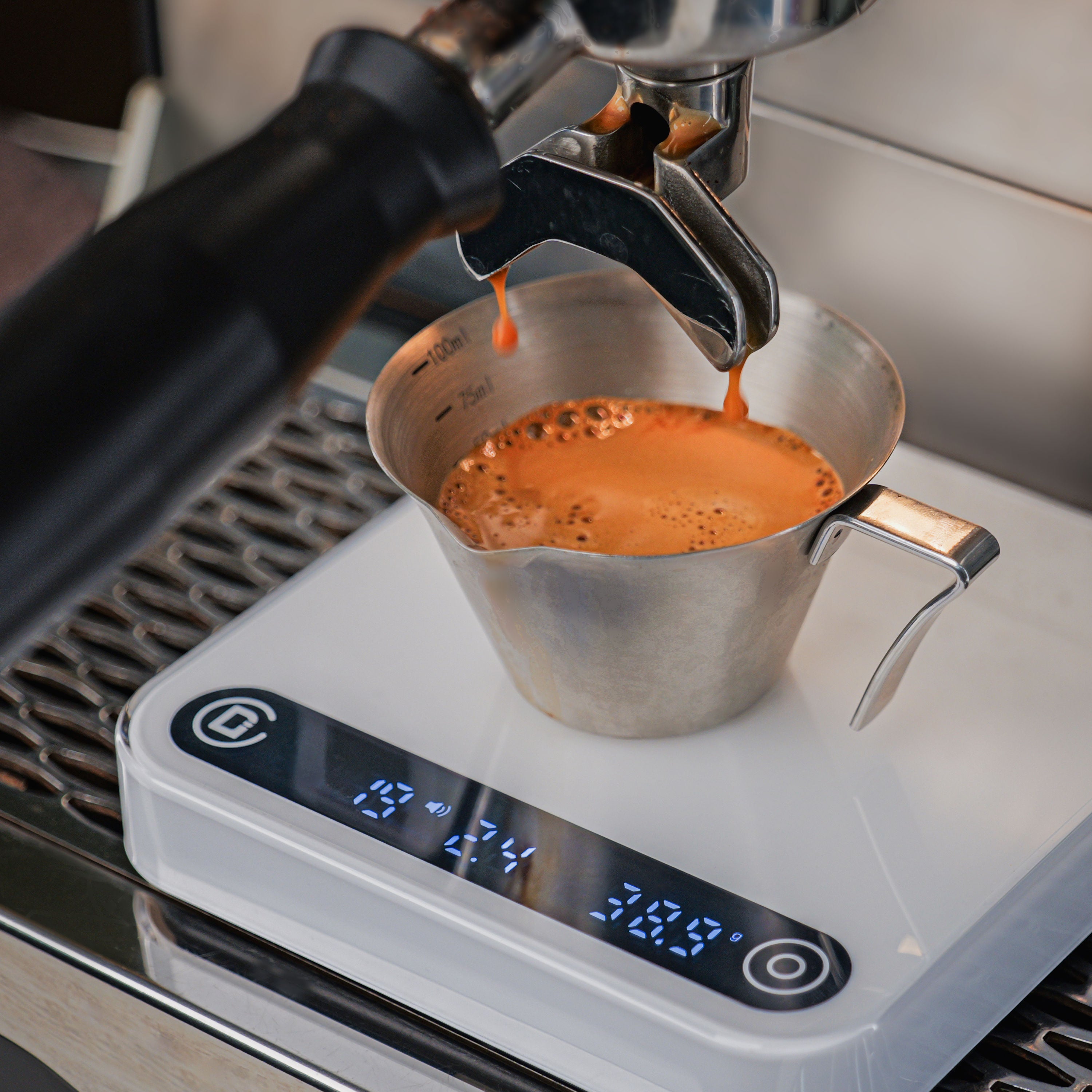 DiFluid Microbalance コーヒースケール Titan DiFluid】Microbalance Titan DiF-006 ディフルード コーヒー